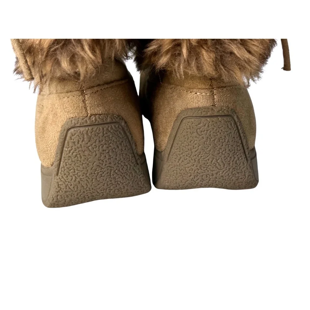 Union Bay Women's SZ 6.5 B Furry Camel Faux Suede Boots 